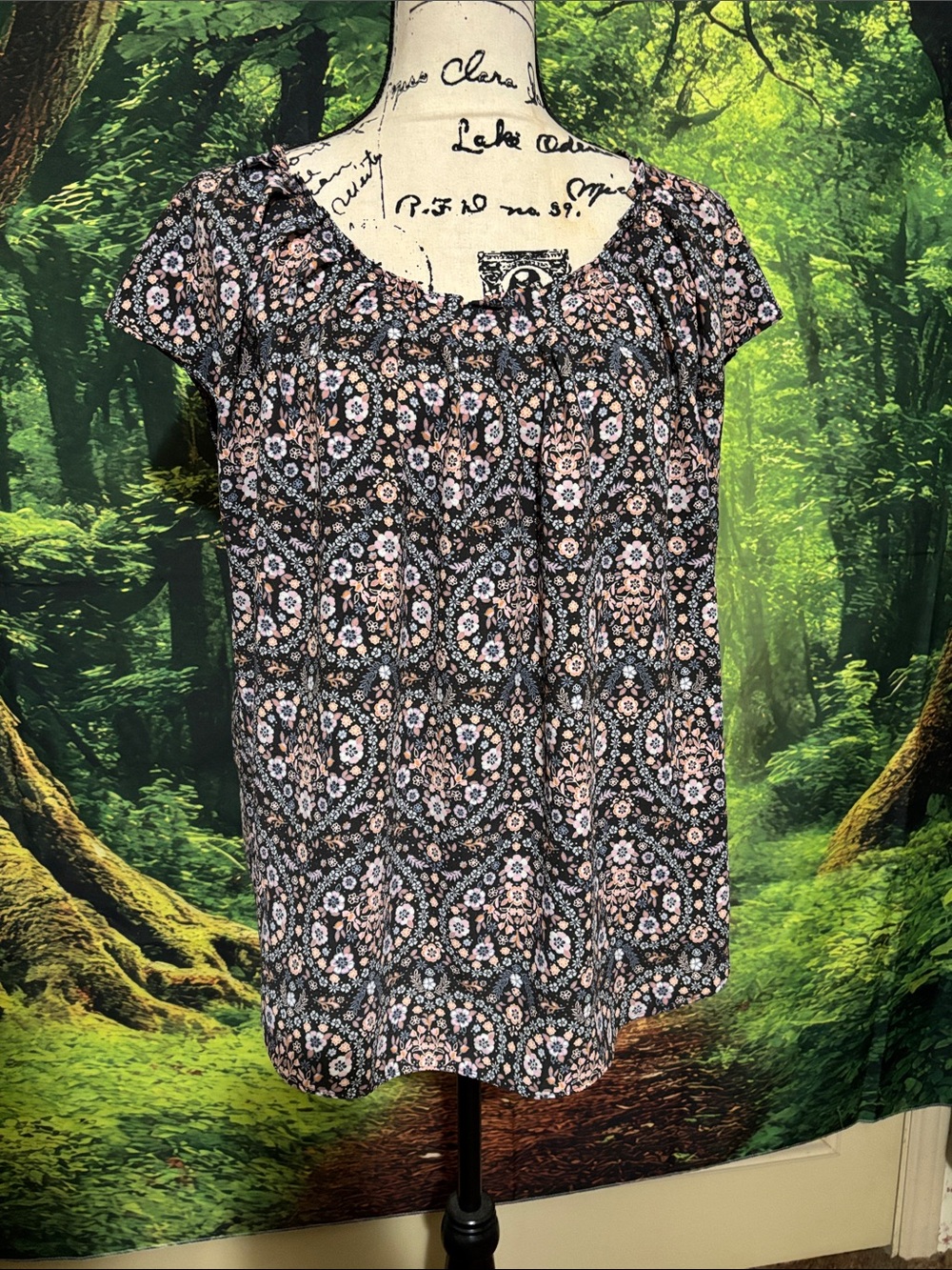 LC Lauren Conrad Black Floral Medallion Peasant Top